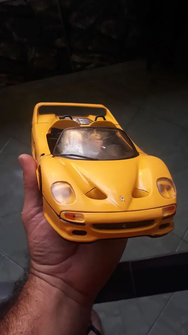 Sucata  Ferrari f50 escala 1/18 para restauro diorama makete ou aproveitamento de peças