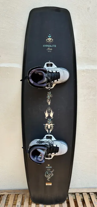 Prancha e Bota Hyperlite WakeBoard com bag