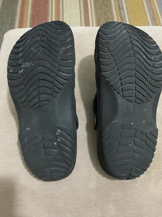 Crocs preto tamanho 38 - Foto 3