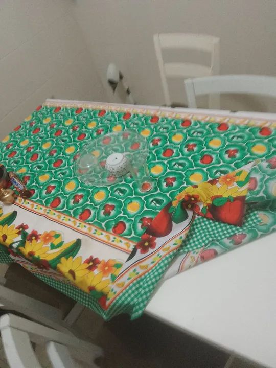 Jogo de Mesa com Cadeiras e um simulador de malhar  - Foto 3