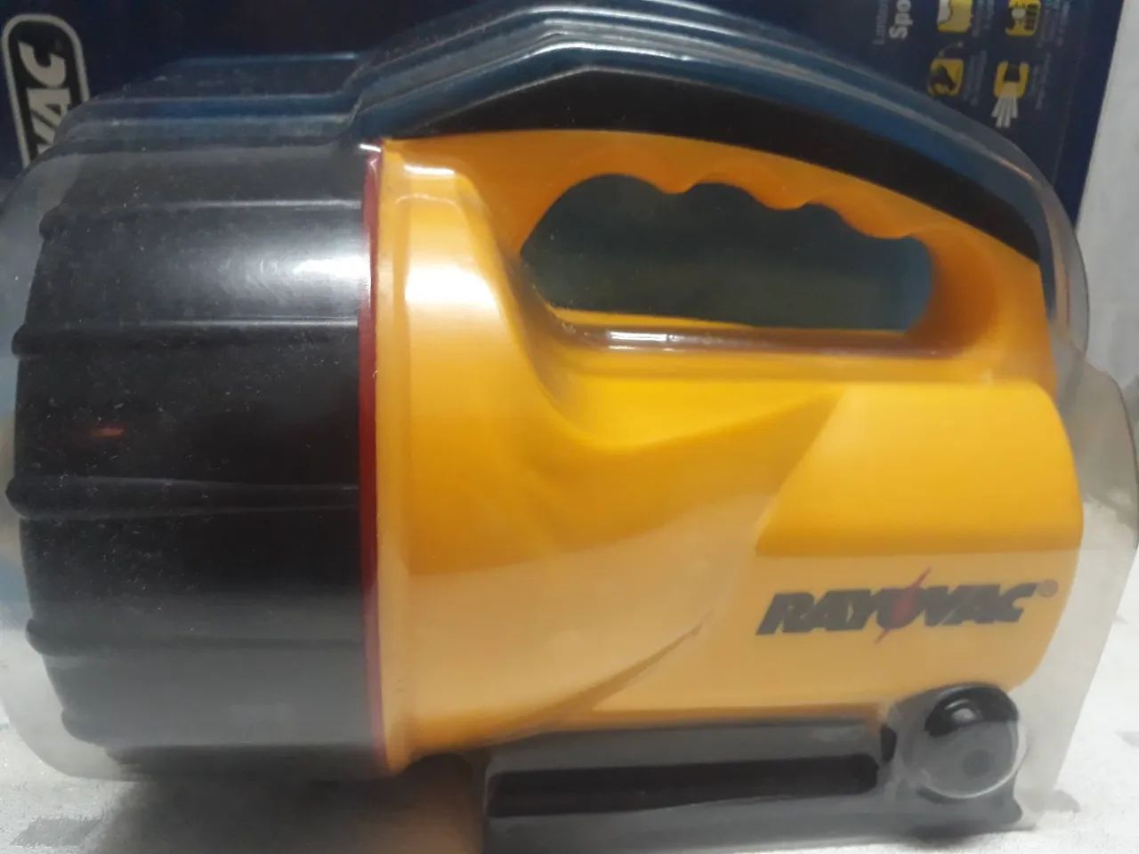 Lanterna profissional para pilhas Rayovac. nova na embalagem original 
