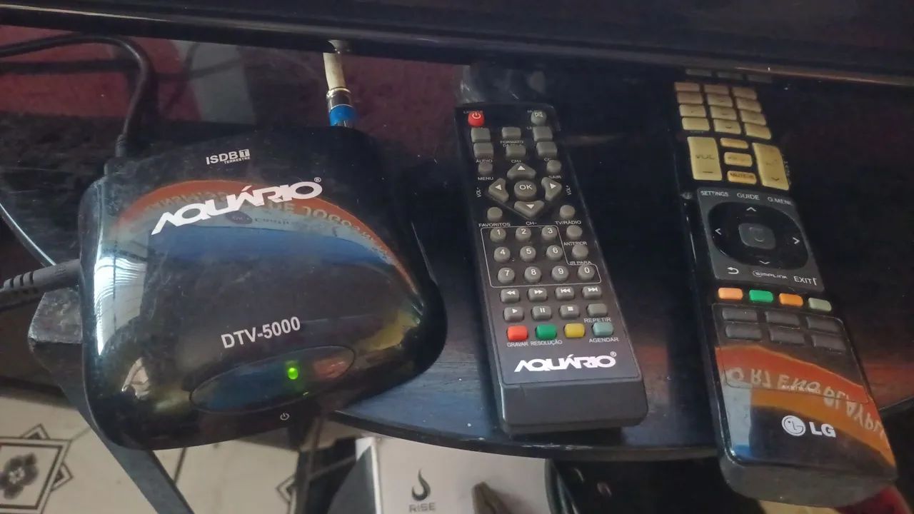 Tv LG 42 polegadas não é Smart e não tem conversor digital embutido mas vai com um - Foto 3