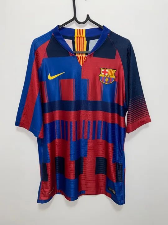 Camisa Barcelona Retrô Comemorativa 20 Anos Nike Mashup