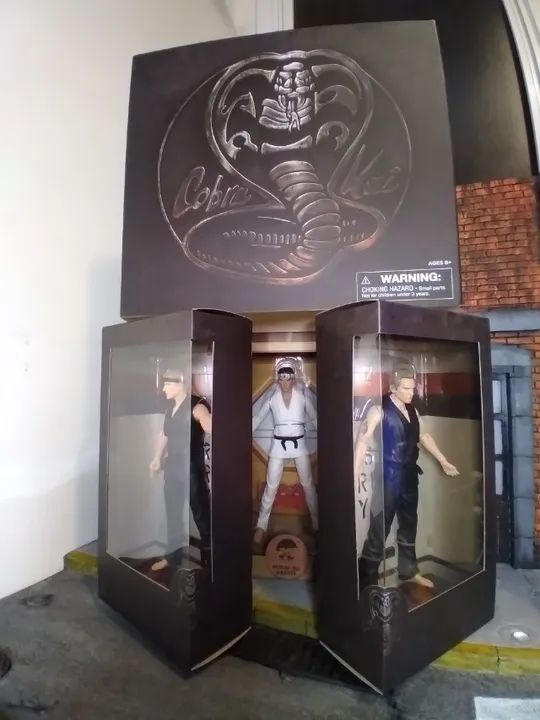 Cobra Kai - Daniel Larusso, Johnny Lawrence e John Kreese - Diamond Select Toys