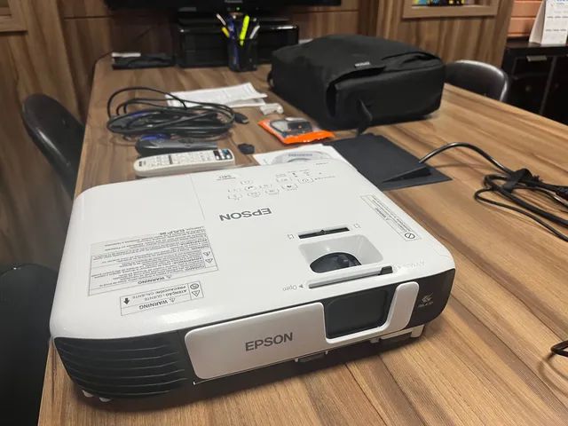 Projetor de vídeo e imagens  alta definição