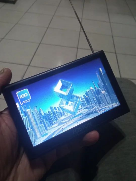 Tv digital com Gps de 5 Pol. Com entrada AV e cartão de memória. - Foto 2
