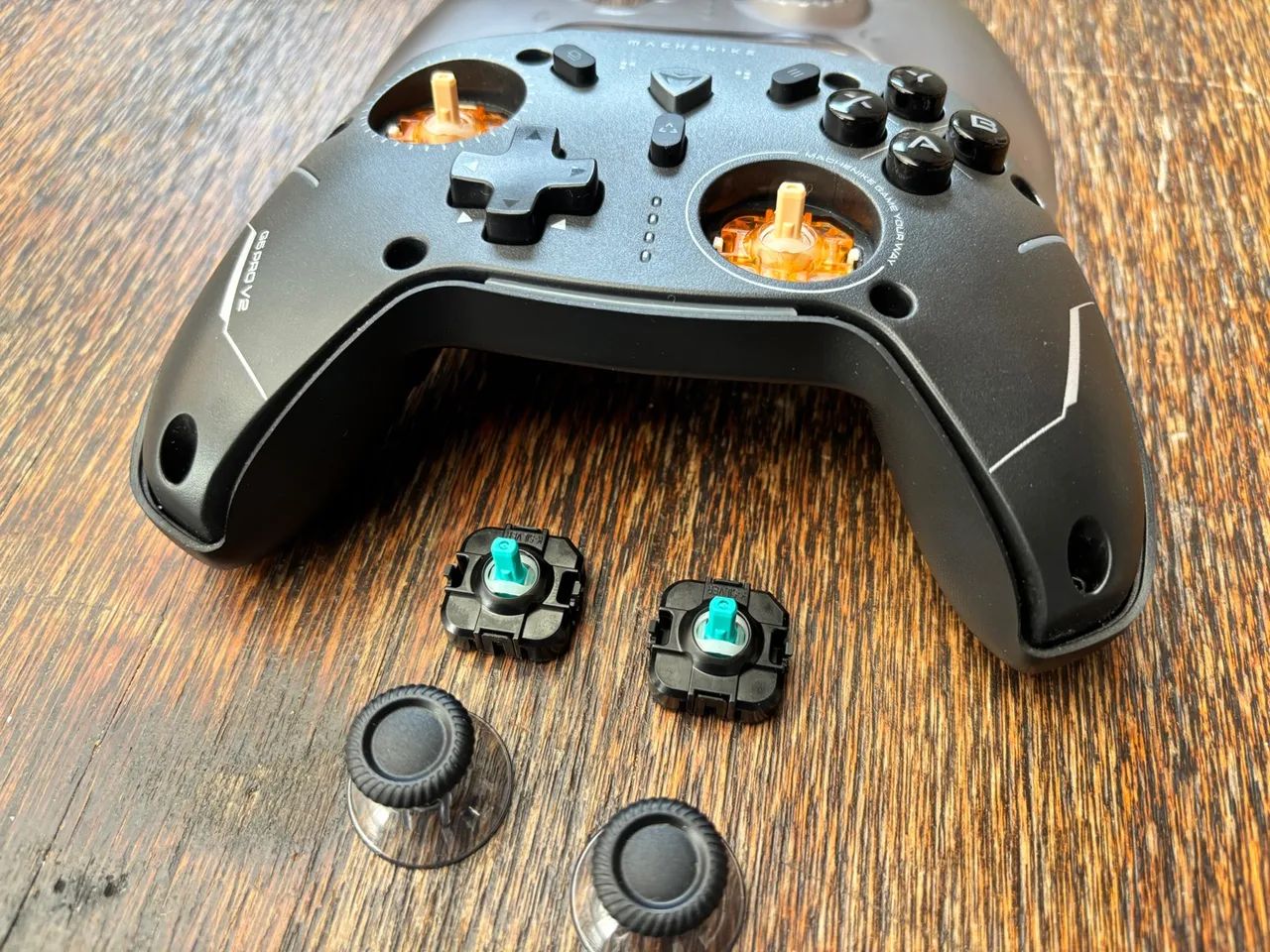 Controle Gamer MACHENIKE G5 Pro V2 + Par de analógicos substituiveis - Foto 5