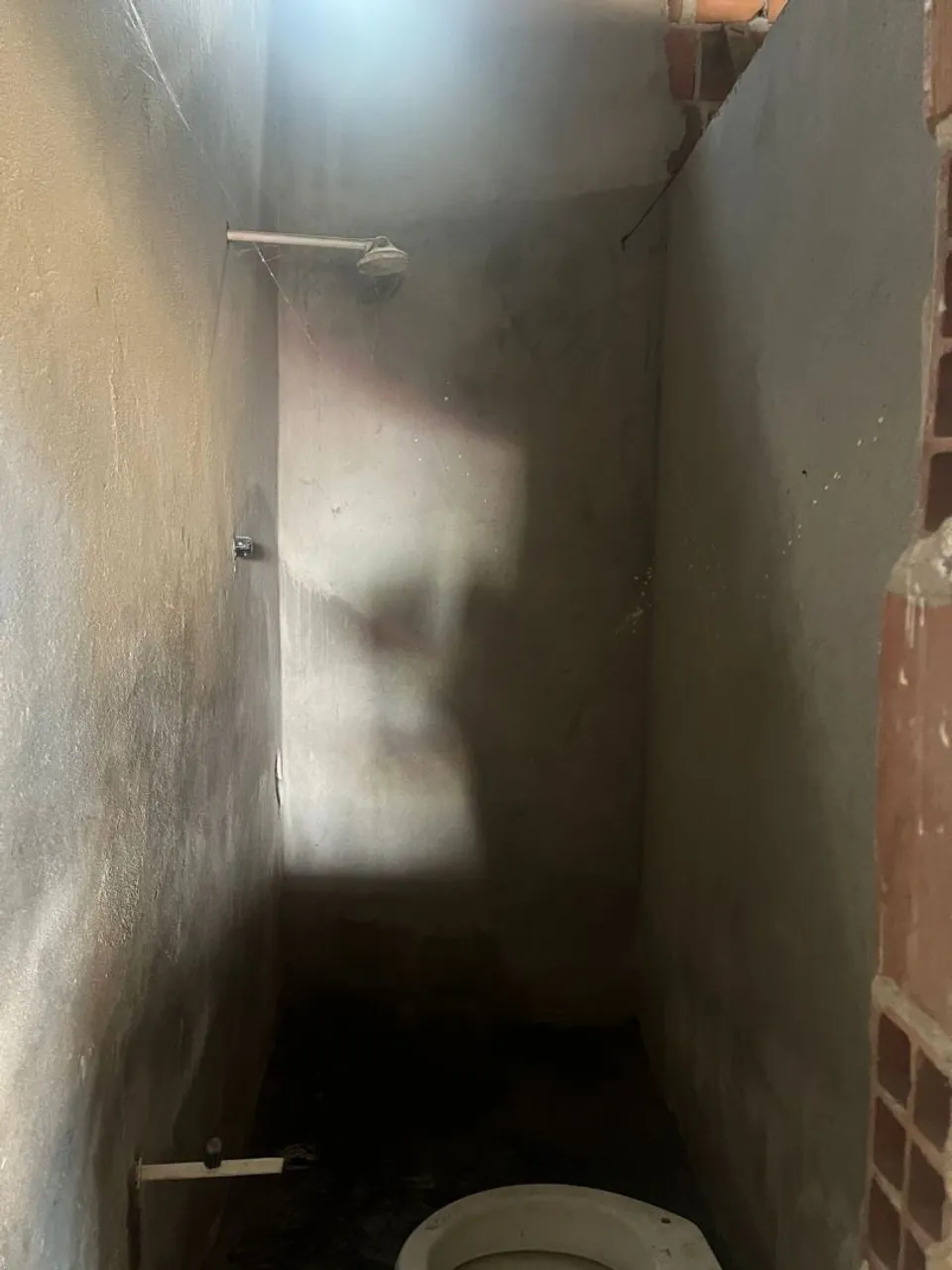 A casa fica em uma comunidade em Afogados