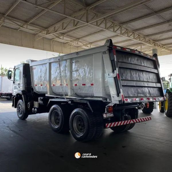 VOLKSWAGEN 31.320 CNC 6X4 2011 - Foto 8