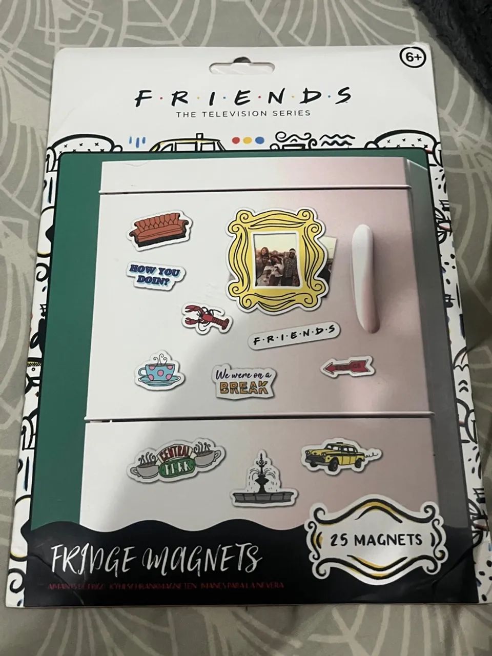 Coleção Friends: Caderno, Ímãs e Jogos em inglês! - Foto 3