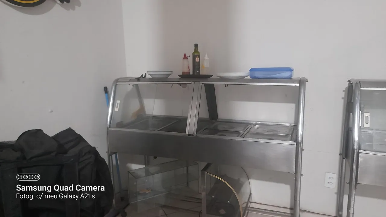 Vendo fogão industrial 4 bocas