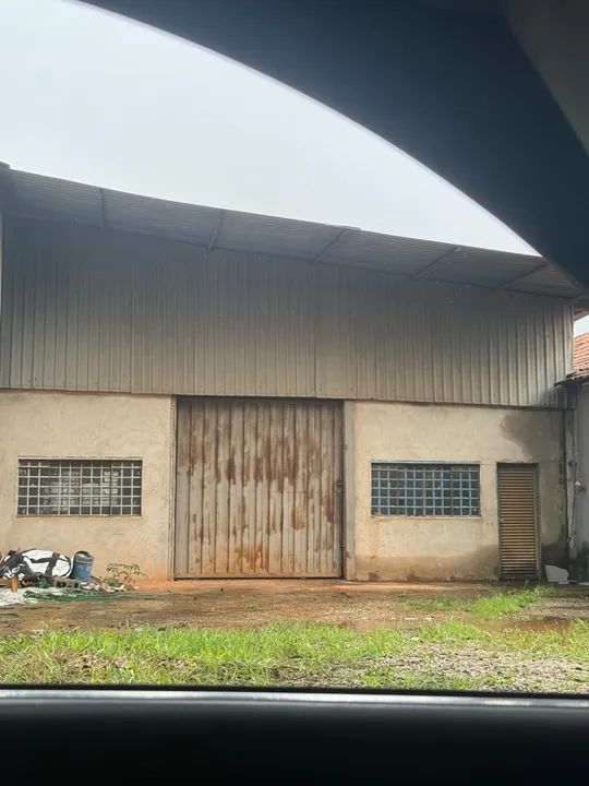 Galpões 120 mts e 400 m2 em frente a BR 080 - Foto 2