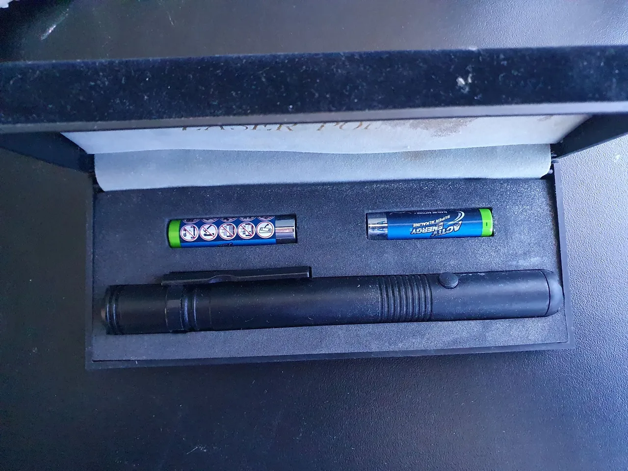 Caneta Laser com Pilhas