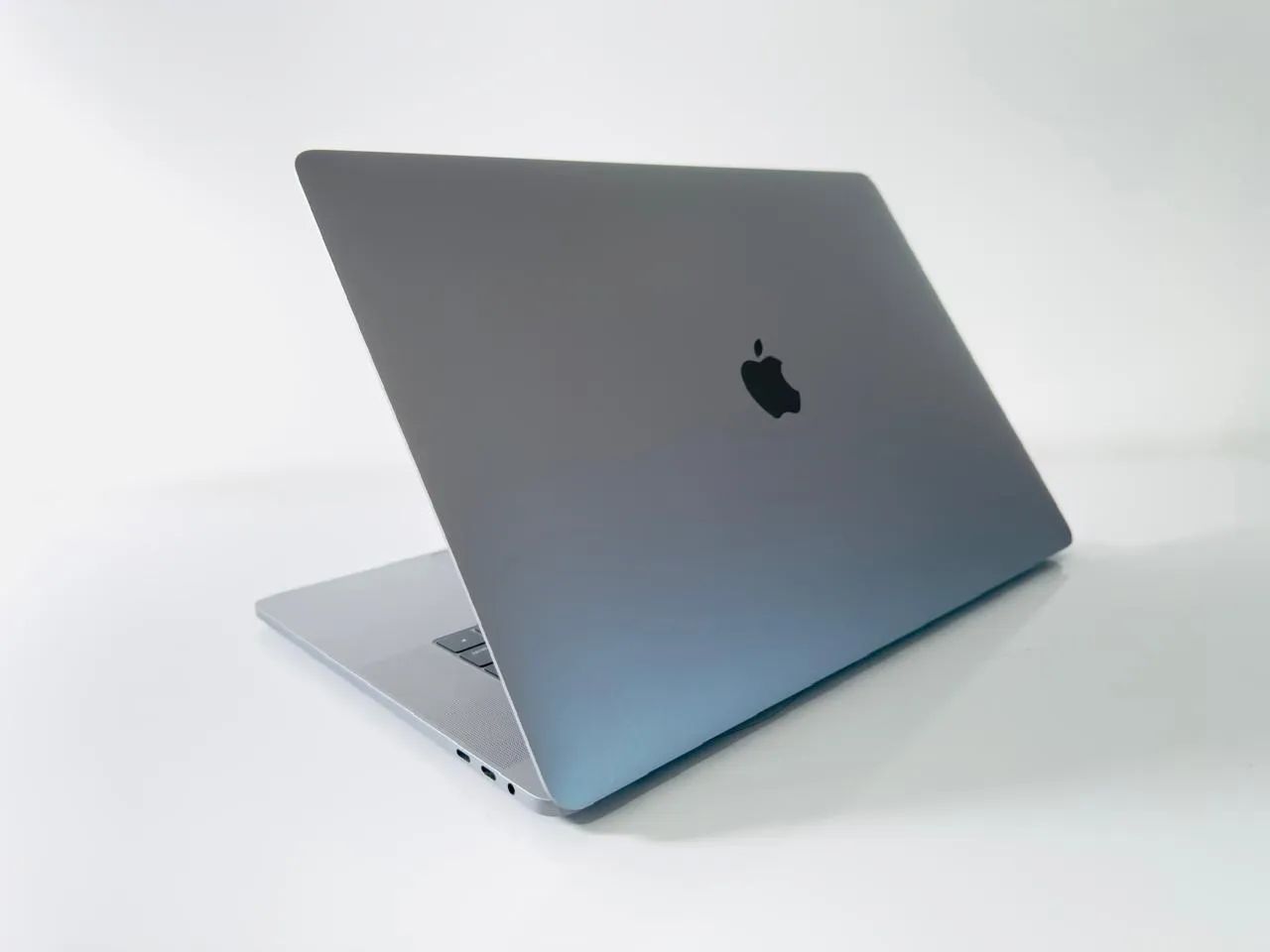 MacBook Pro 16インチ 2019 i7/16GB/512GB 美品 Macbook Pro 2019, 16'', Core I7, 16gb, Ssd-512gb, 4gb Vídeo Cinza