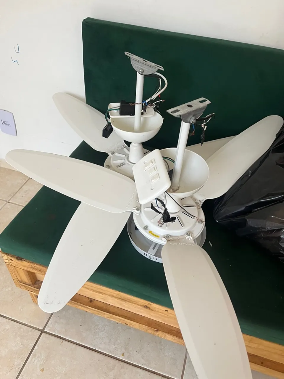 2 Ventiladores de teto com 5 pás - Pronta Entrega