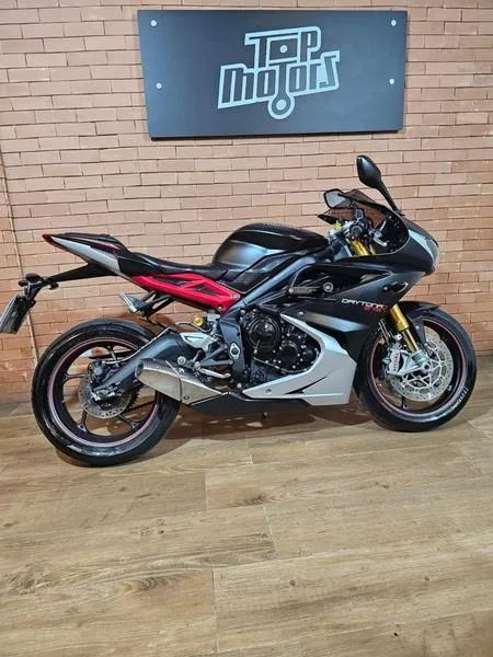 TRIUMPH DAYTONA 675R 2016 - Foto 4