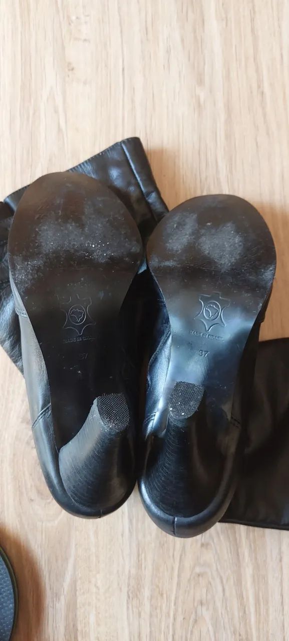 Bota de Couro Preta com Fivelas - Foto 4