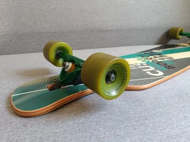 Skate longboard cush drop through, truck mentex, roda sativa (pouco uso) - Foto 3