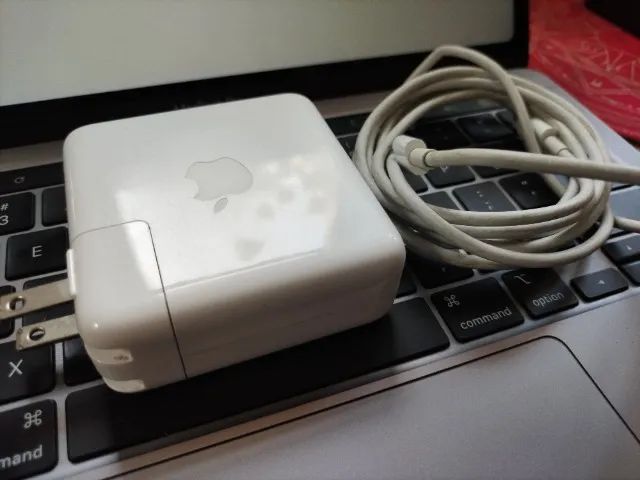 Fonte Original A1947 Macbook Pro M1/m2 Pro Cor Branco - usb-c