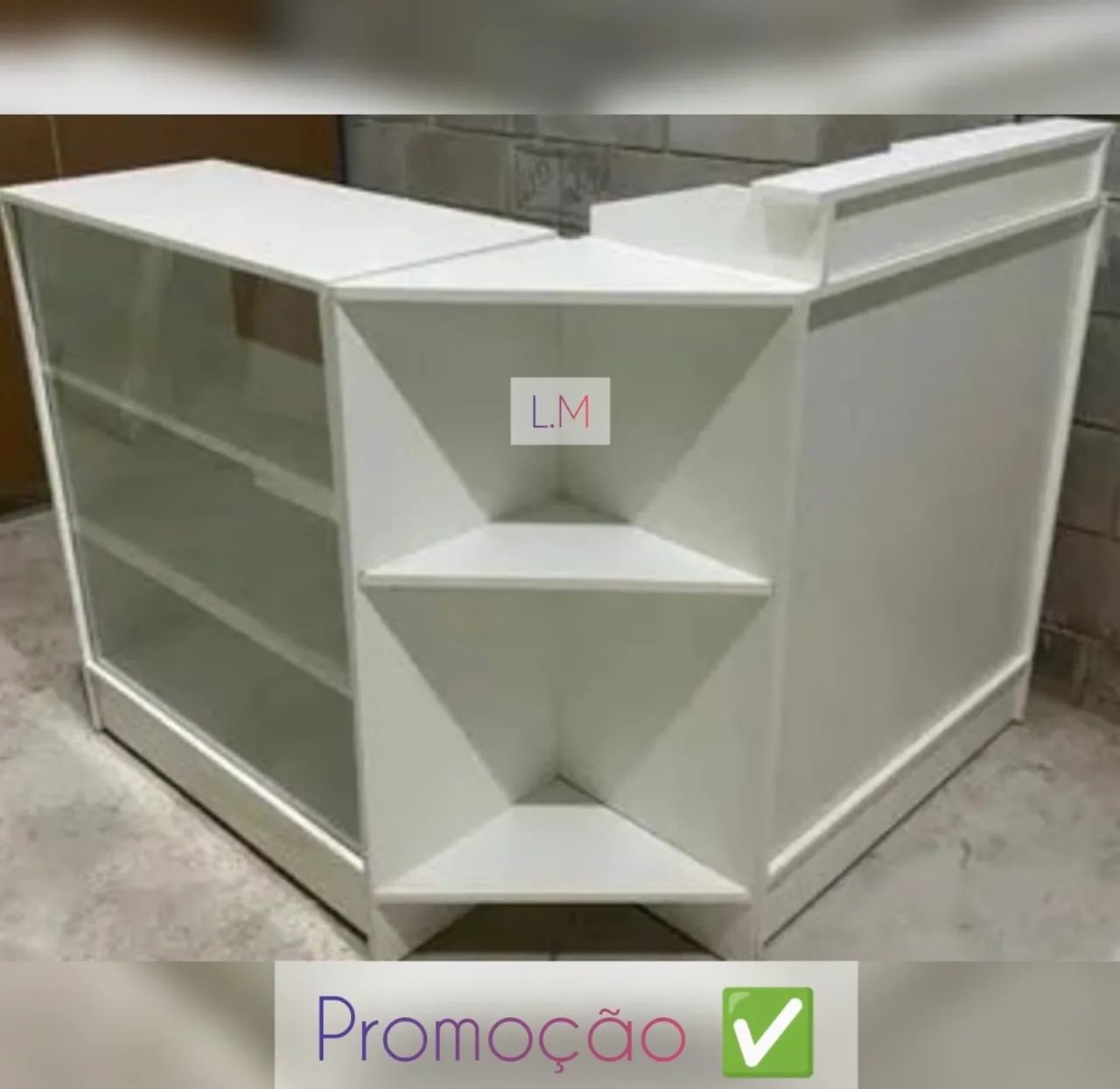 Balcão de loja em L caixa e vitrine promoção 