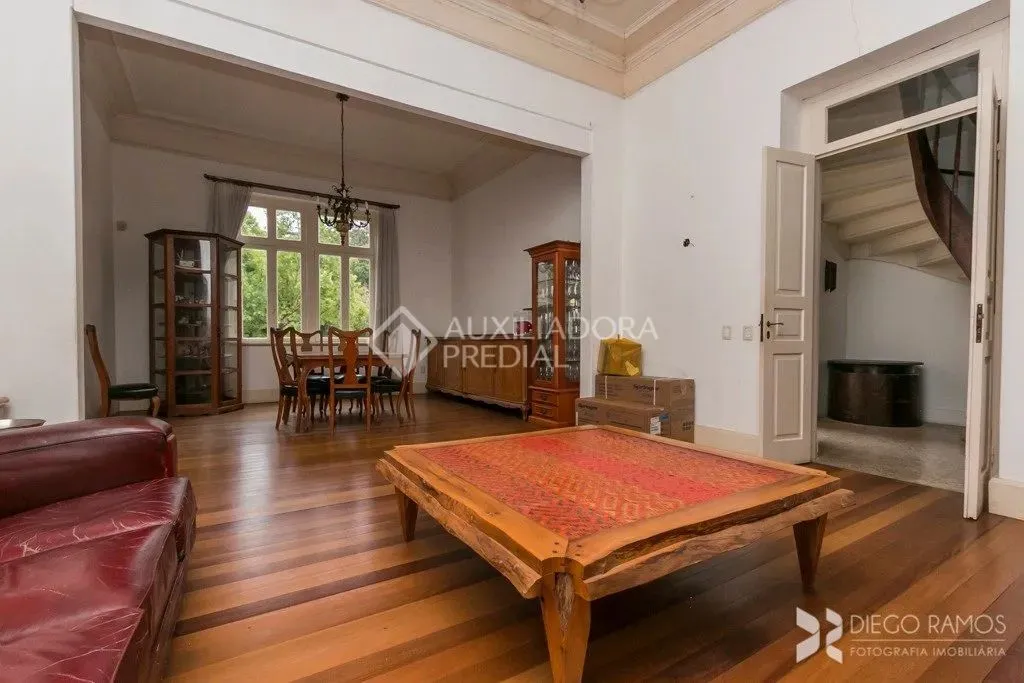 Casa comercial para alugar no bairro Pedra Redonda
