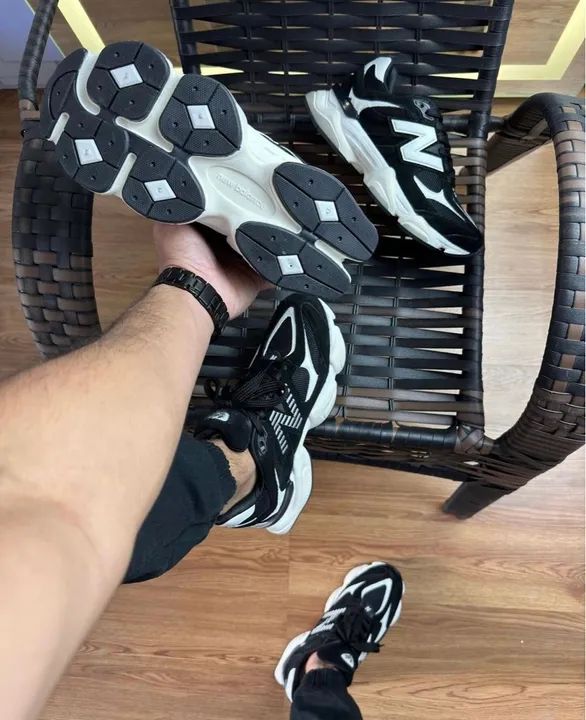 Tênis New Balance 9060 - Tamanho 41 - Foto 2