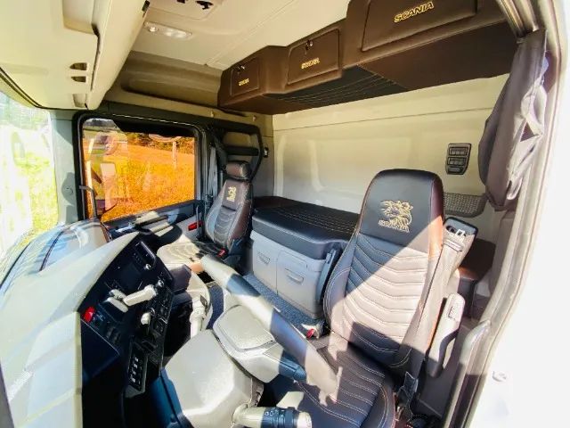 Scania R450 6x2 Highline Ano 20 Euro 5 Farol de teto,  Rodas de alumínio ar condicionado  - Foto 10