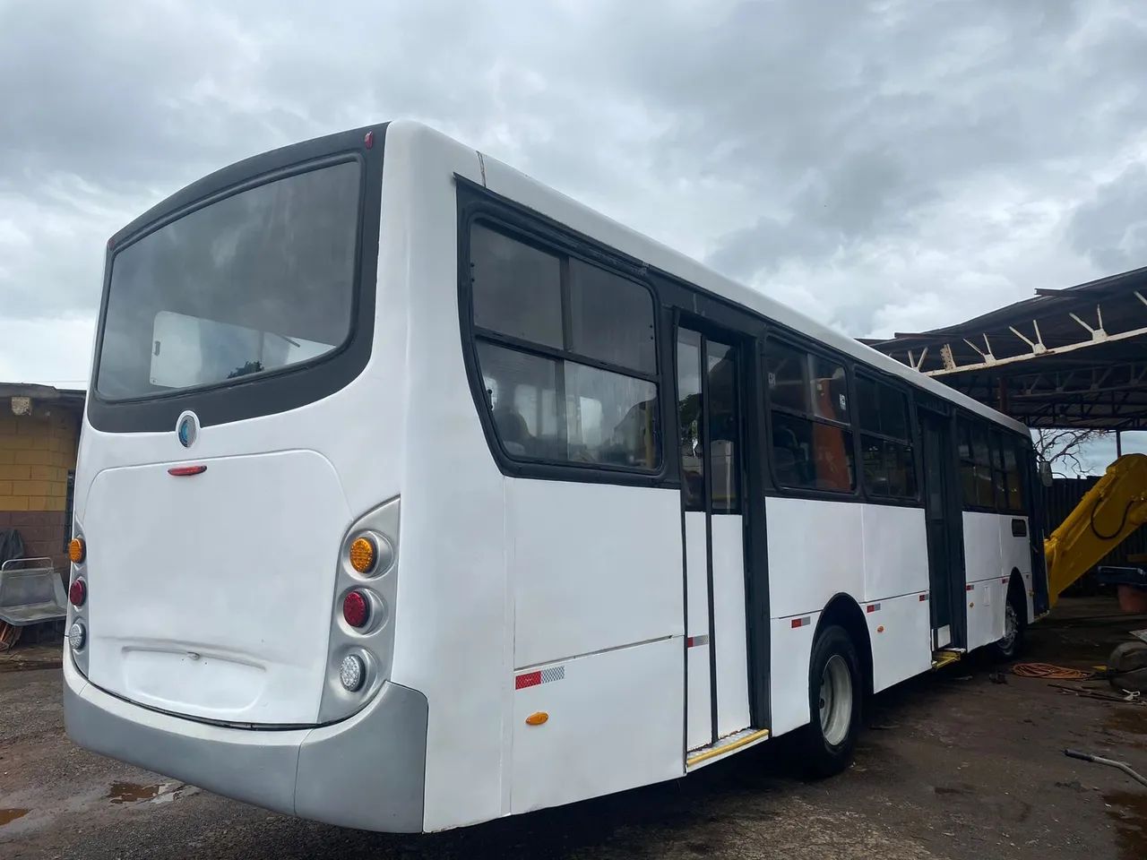 Ônibus Mercedes-Benz -  1721 Caio Apache 2011/11em excelente estado! - Foto 2
