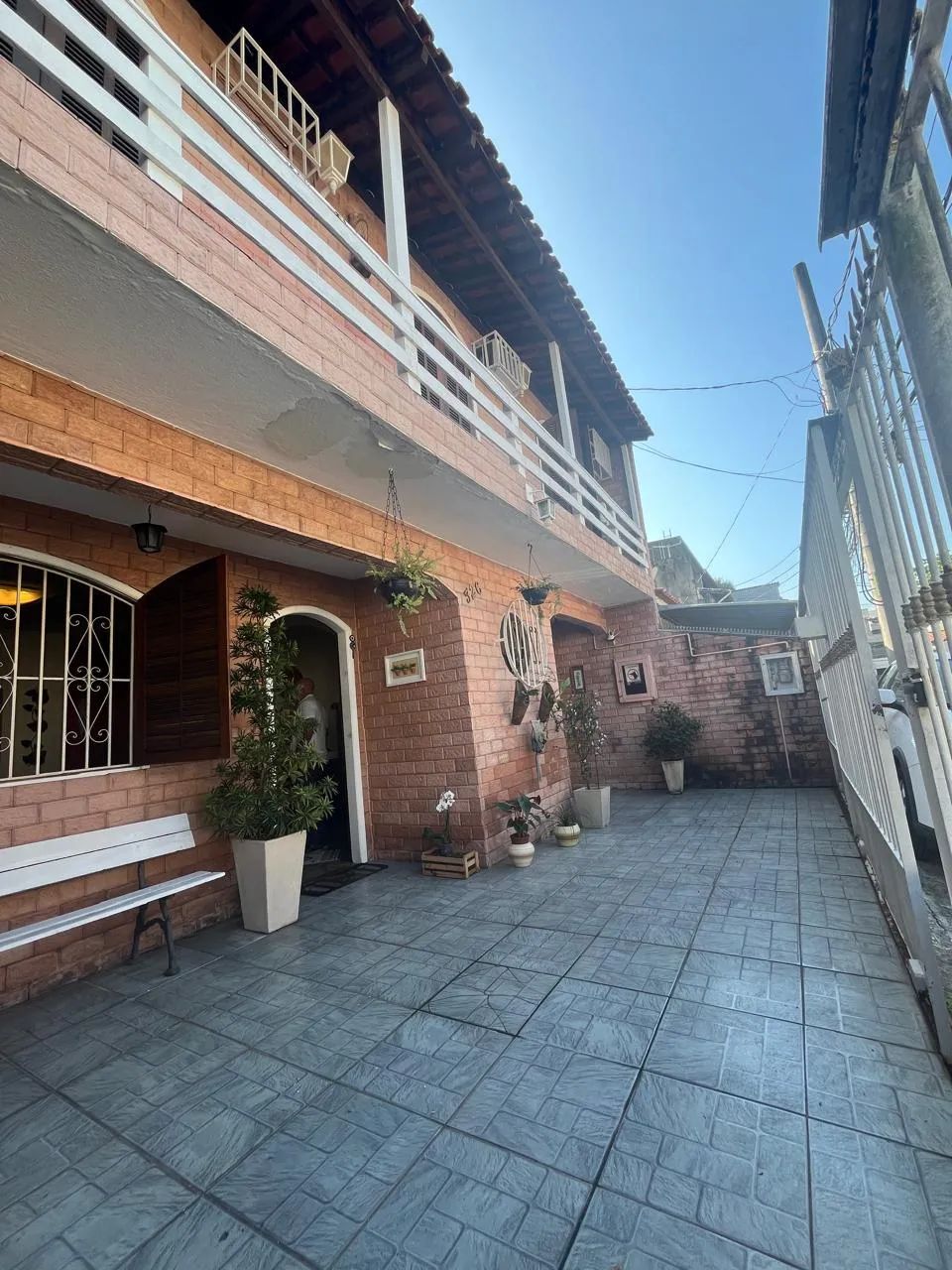 Excelente casa à venda na Portuguesa