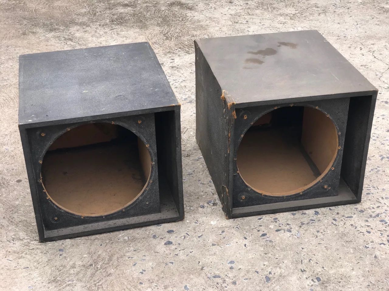 Gabinete sub grave 15 polegadas 