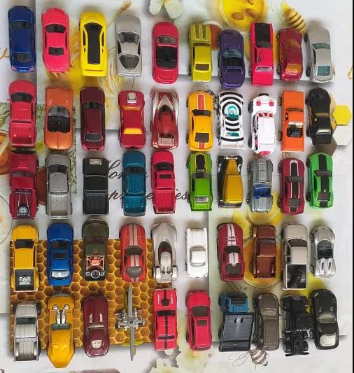 Hot wheels e diversas marcas 50 unidades - Foto 2