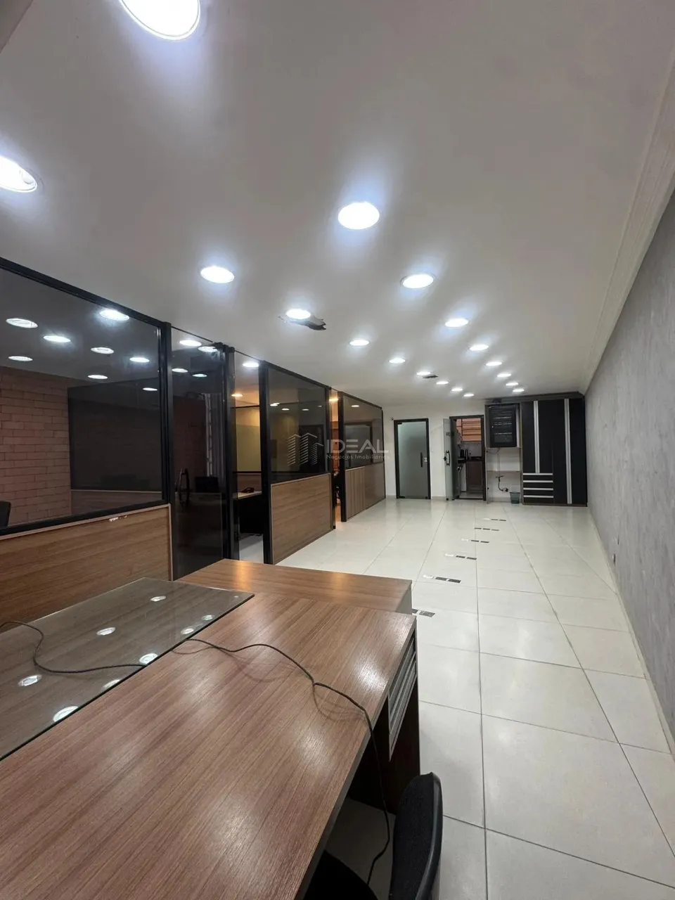 Sala Comercial em Centro - Campos dos Goytacazes