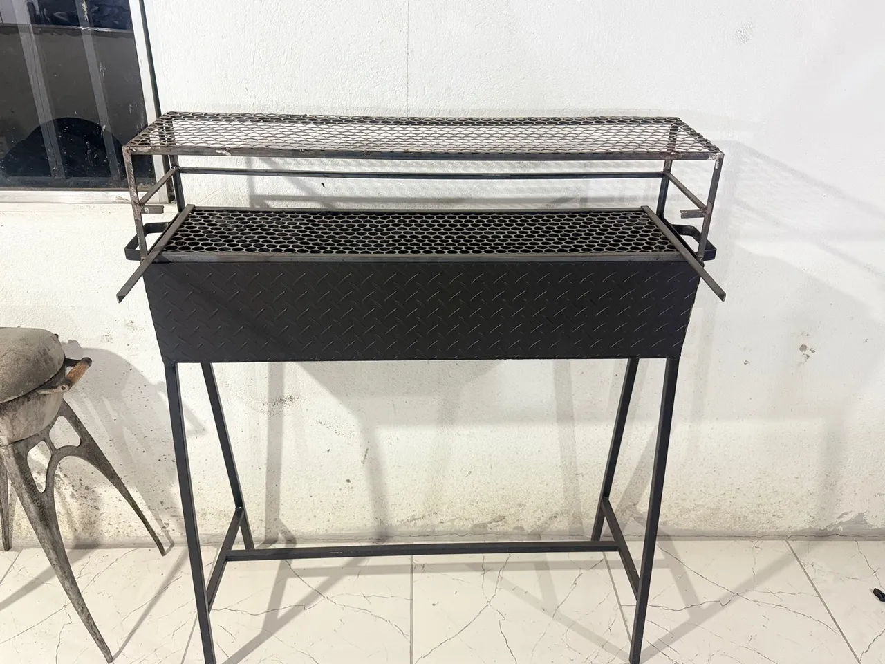 Churrasqueira em estrutura de ferro