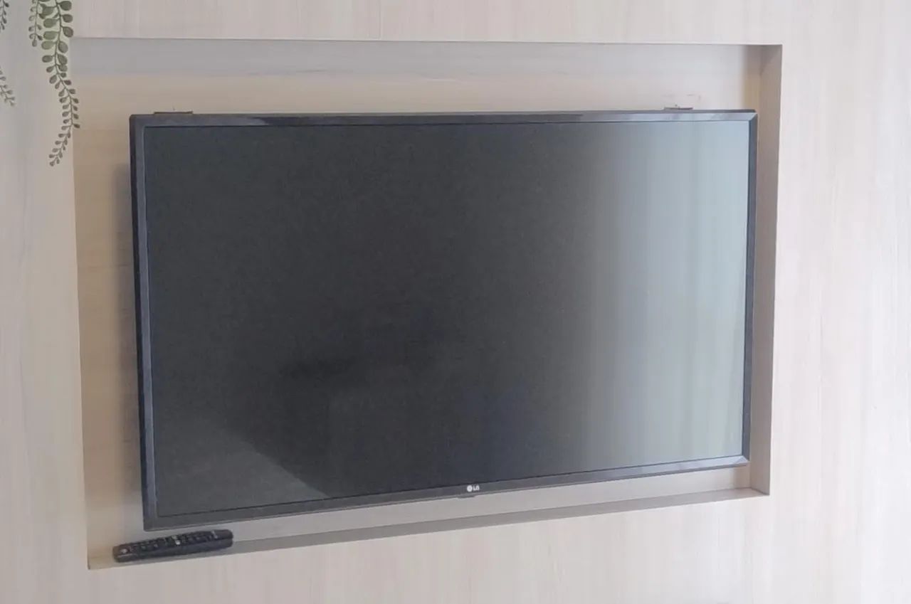 Tv LG 43LJ5550
