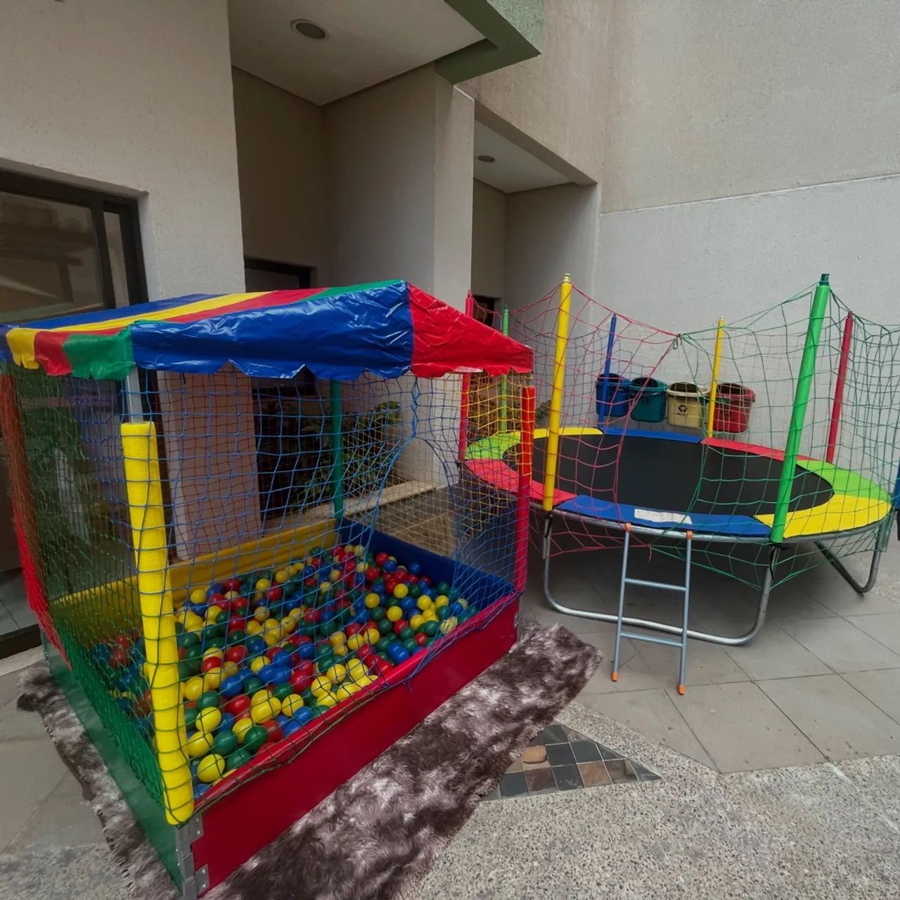Cama Elástica Infantil com Rede de Proteção - Foto 5