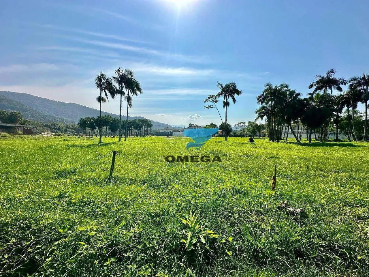 Terreno à venda em Condomínio Jardim Acapulco no Guarujá | Omega Imóveis