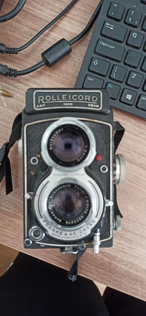 Câmera Rolleicord V médio formato 