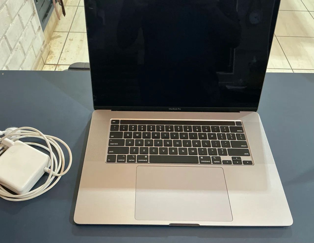 Macbook Pro (Tela 16 polegadas /16 Ram/ processador I7/ 512 Ssd