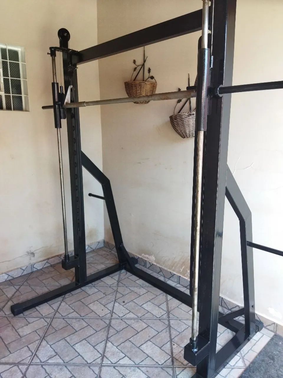 Máquina Smith com barra - Foto 3
