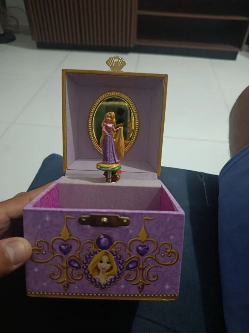 Caixinha musical da Rapunzel 