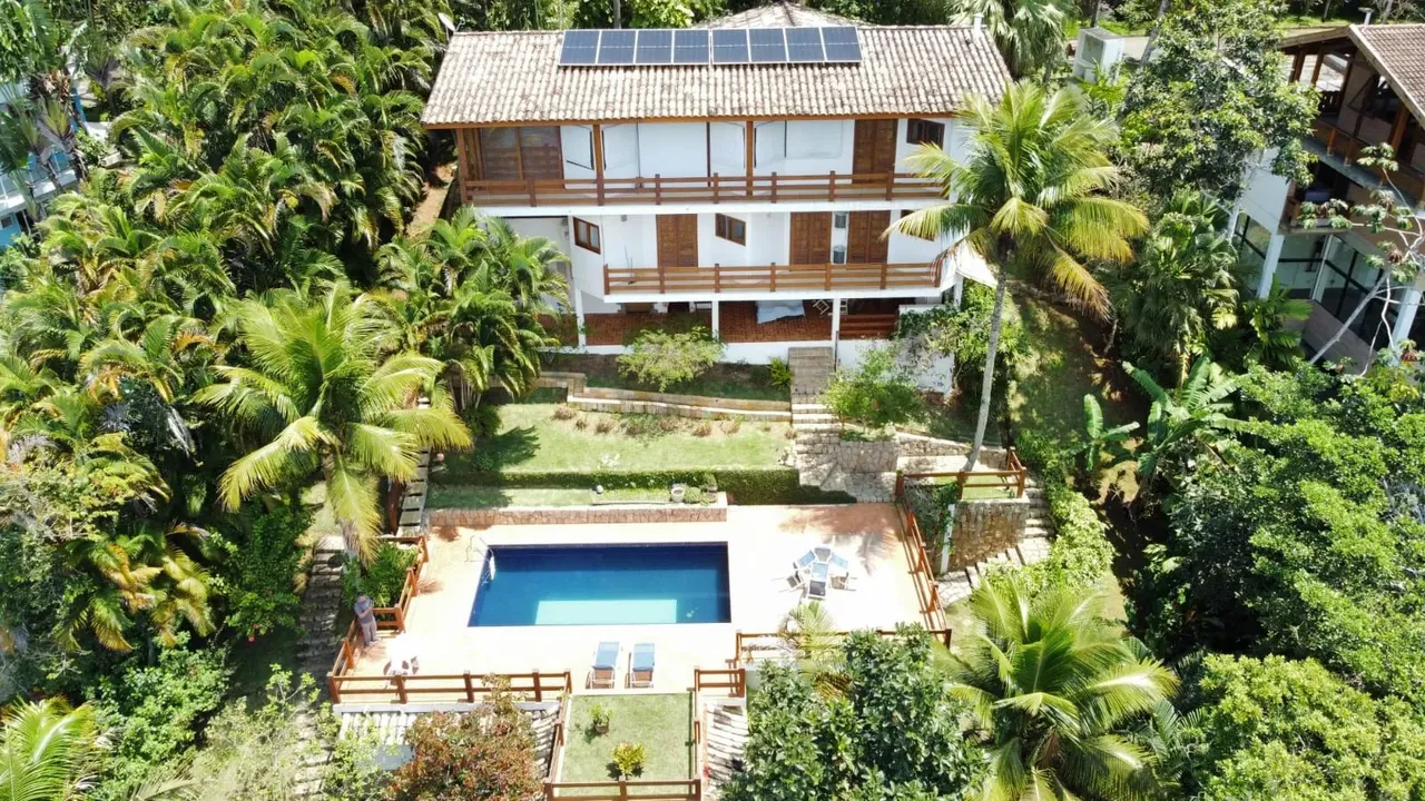 Casa para venda ou locação anual em Ubatuba
