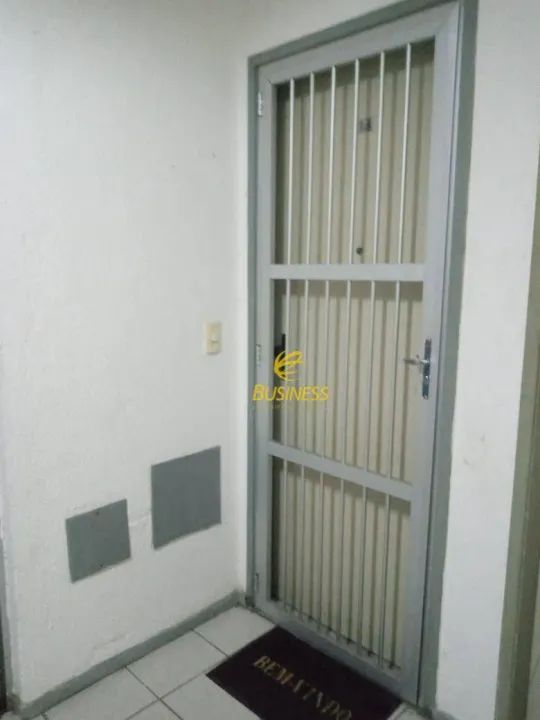 Apartamento com 2 dormitórios para alugar, 60 m² por R$ 780,00/mês - Parque Tabapua - Cauc - Foto 3