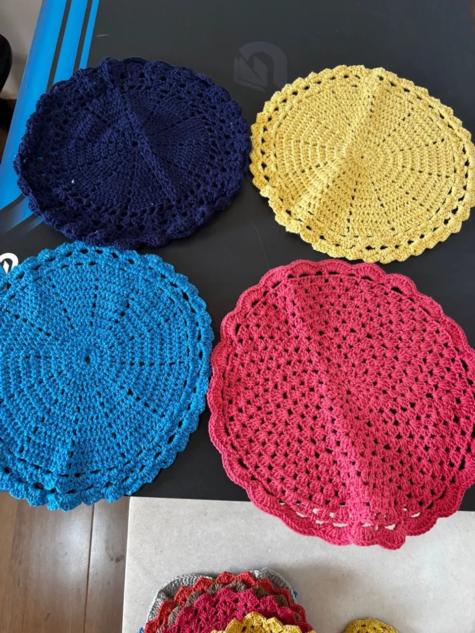 4 toalhas ou sousplats de Crochê Artesanais - Várias Cores