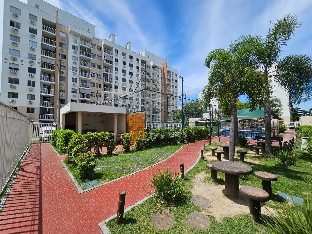 Oportunidade no Caminhos da Barra.  2qts- andar alto e vista livre - Foto 2