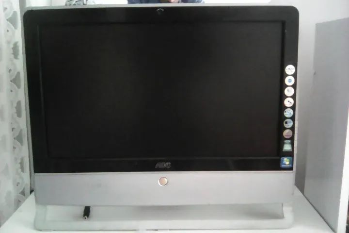 All In One Aoc Evo M92e 18.5 Prateado (Usado) - Foto 2