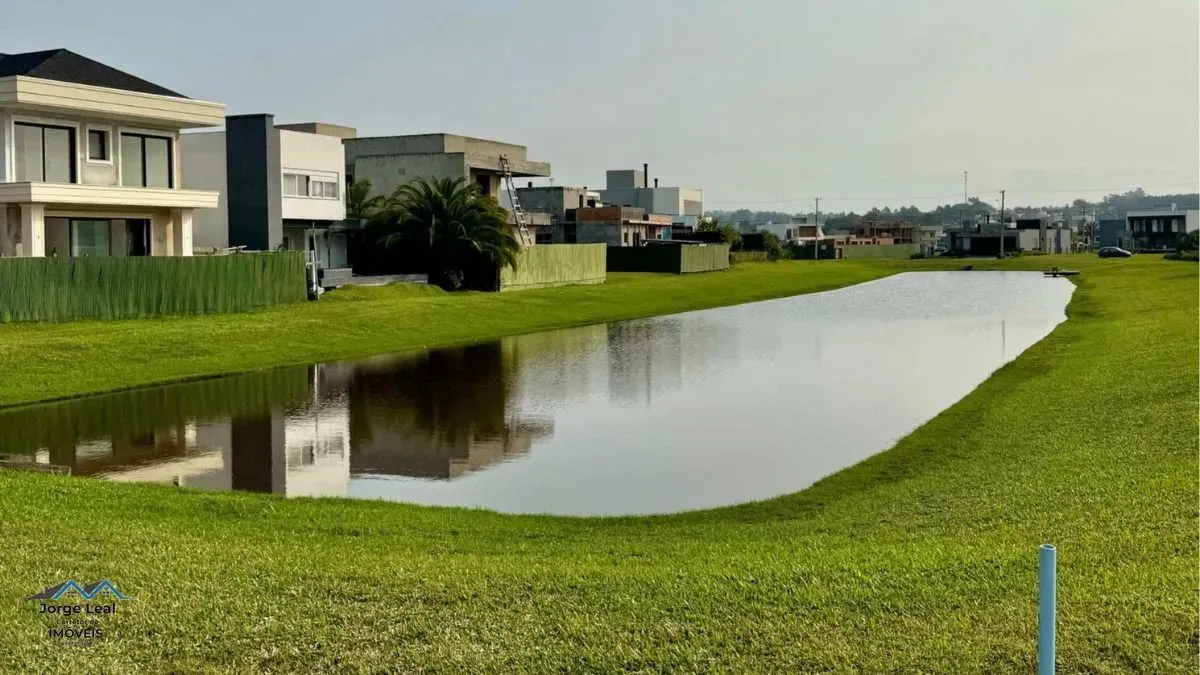 Terreno à venda Condomínio Reserva das Águas Torres/RS