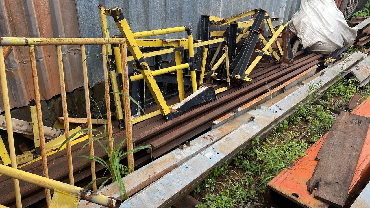 Ferragens usadas em geral por kilo