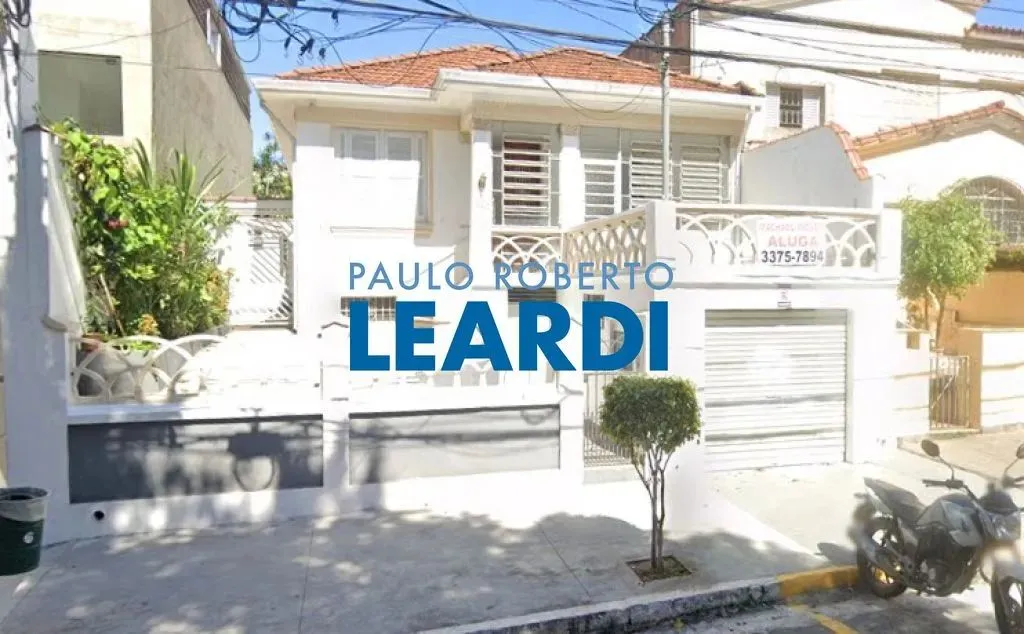 CASA ASSOBRADADA - ÁGUA BRANCA - SP