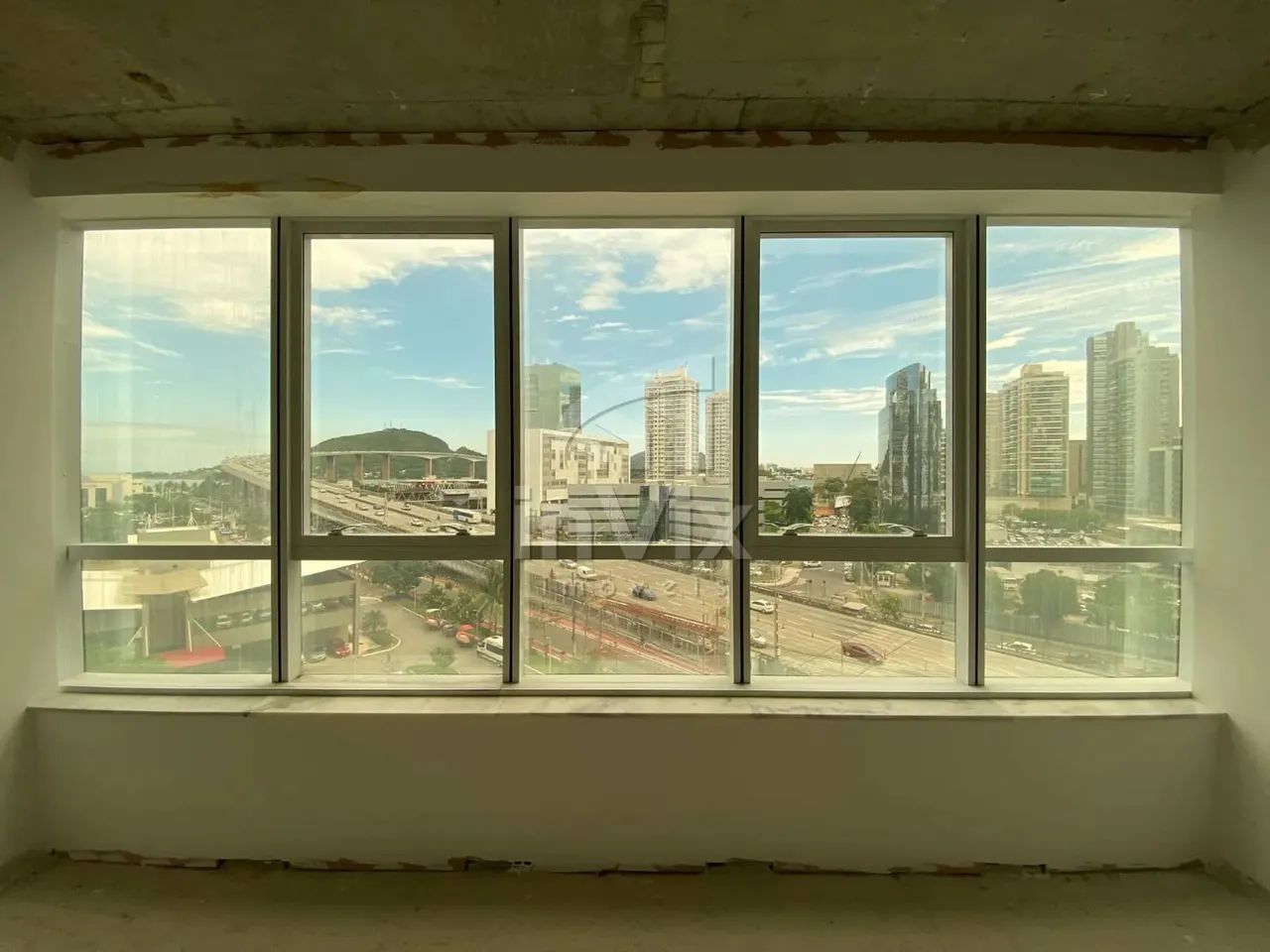 Sala Comercial, frente e com vista na Enseada do Suá! - Foto 5