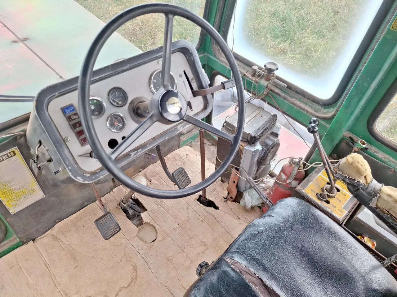 Trator Engesa EE1124 Articulado 8 Rodas  - Foto 5
